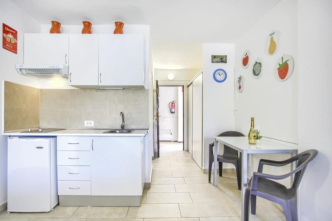 Studio Eldorado In Playa De Las Americas Near The Beach Arona  Bagian luar foto